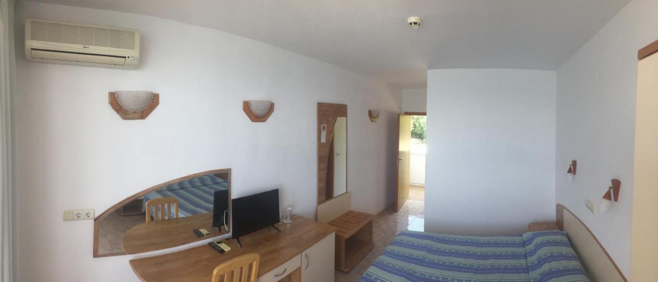 Hotel Oasis - Beach Access Balchik Luaran gambar