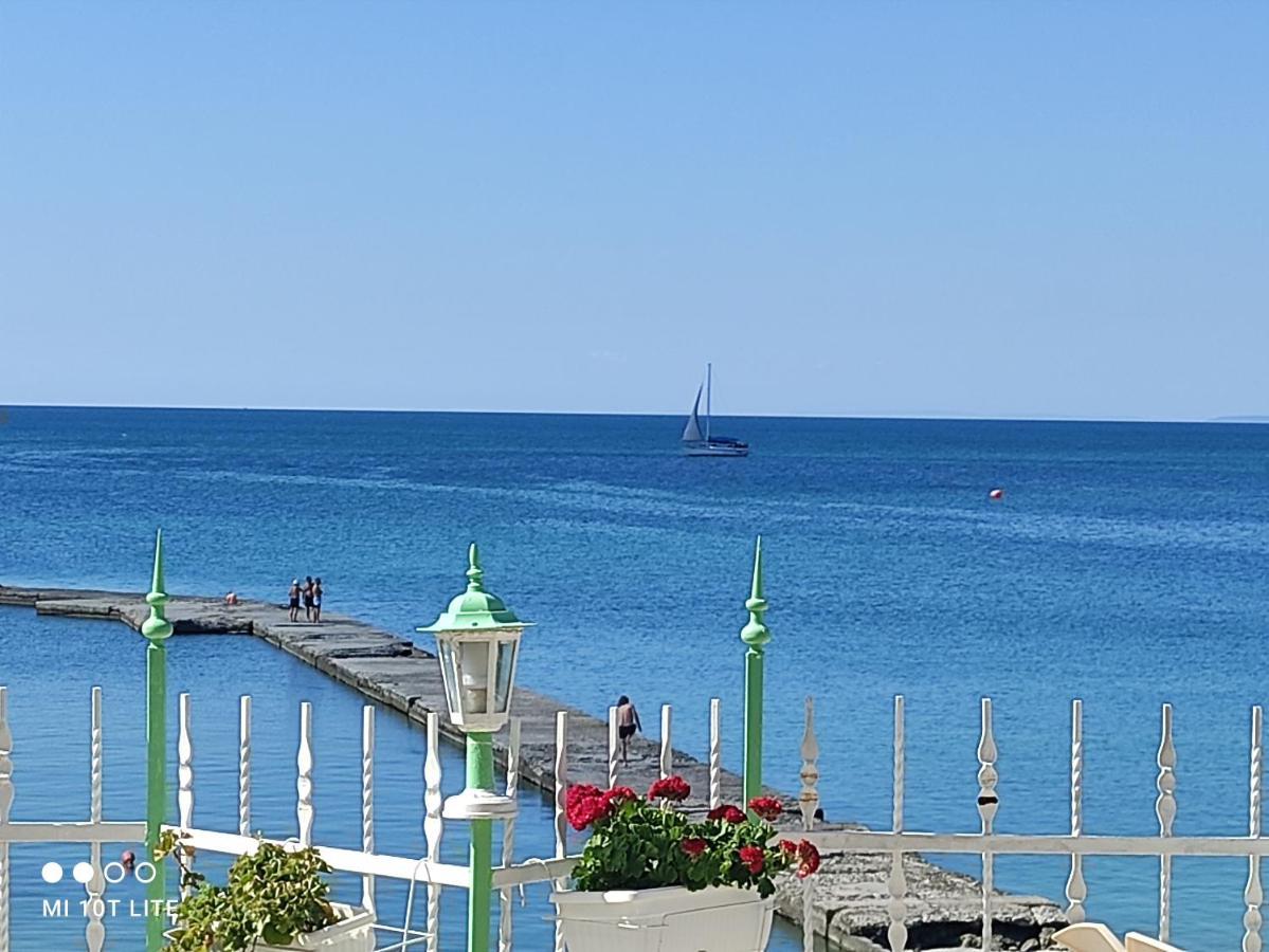 Hotel Oasis - Beach Access Balchik Luaran gambar